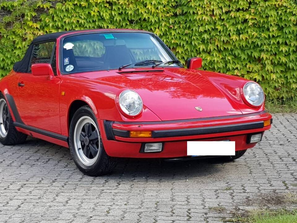 Image 1/11 de Porsche 911 Carrera 3.2 (1988)