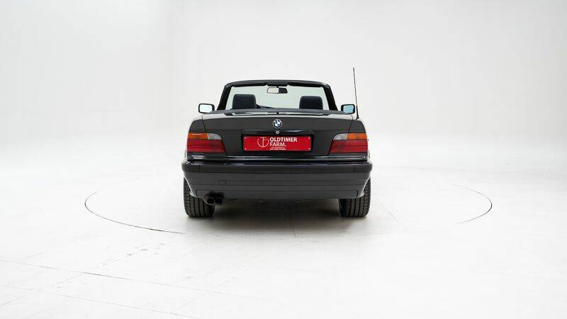 Image 7/15 of BMW 325i (1993)