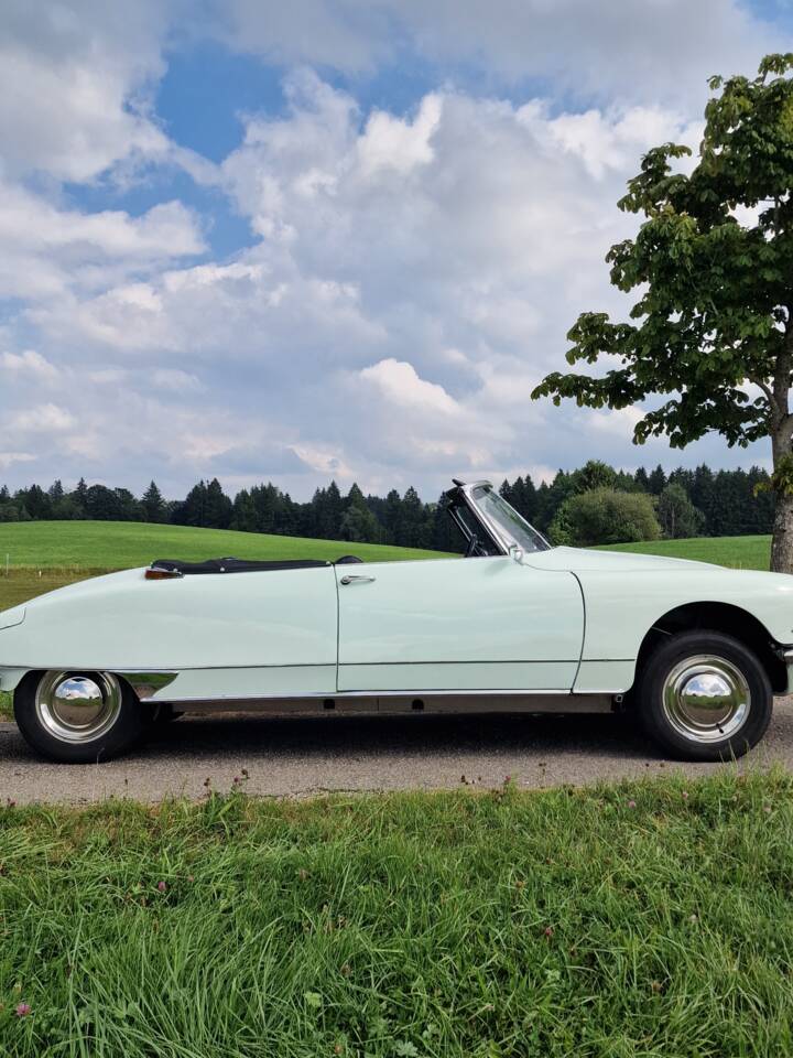 Image 8/153 of Citroën DS 19 Usine (1965)