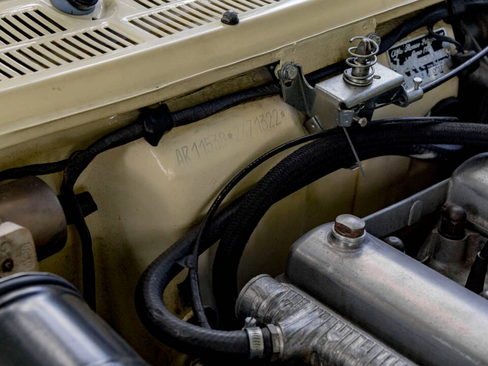 Immagine 44/50 di Alfa Romeo 2000 Spider Veloce (1980)