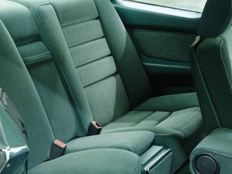 Bild 36/50 von Mercedes-Benz 500 SEC (1988)