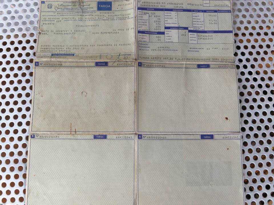 Image 49/56 of BMW 2800 CS (1969)