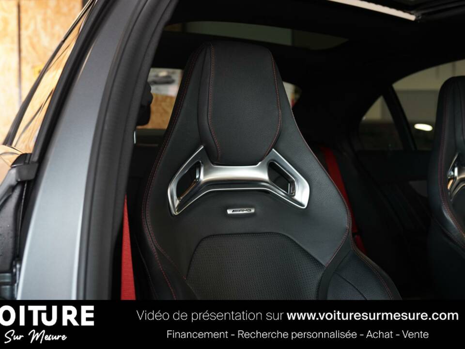 Imagen 11/23 de Mercedes-Benz C 43 AMG 4MATIC (2017)