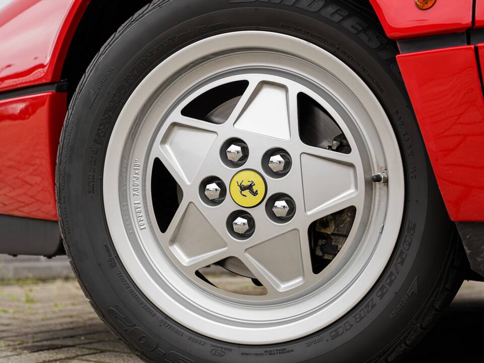 Image 8/30 of Ferrari 328 GTS (1989)