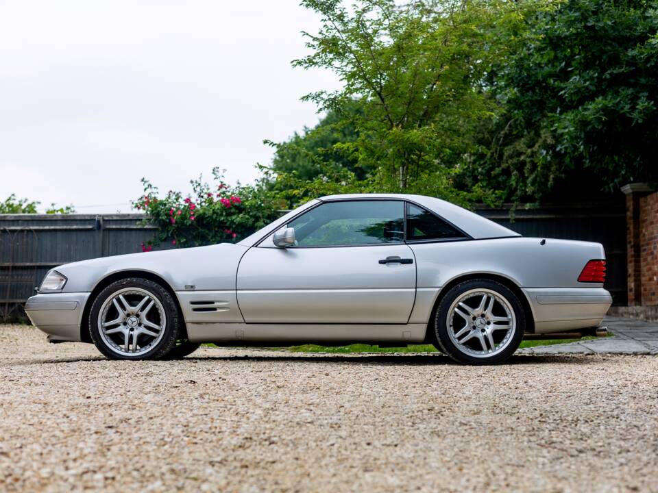 Afbeelding 2/17 van Mercedes-Benz SL 500 (1998)