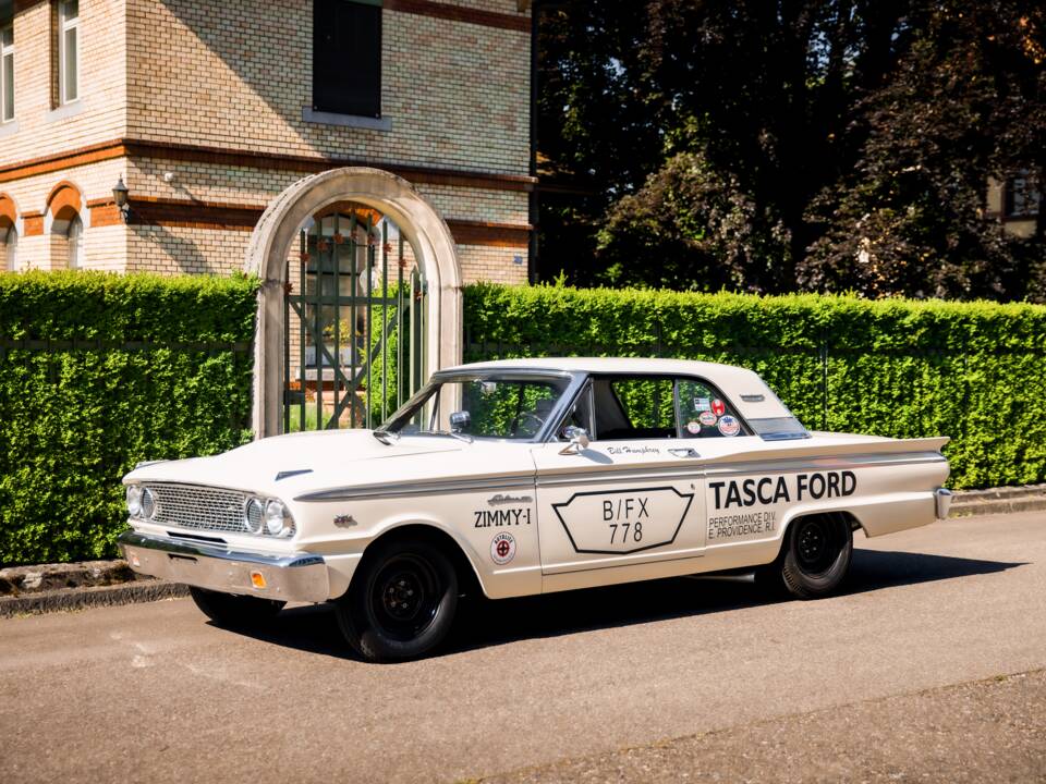 Afbeelding 14/91 van Ford Fairlane 500 (1963)