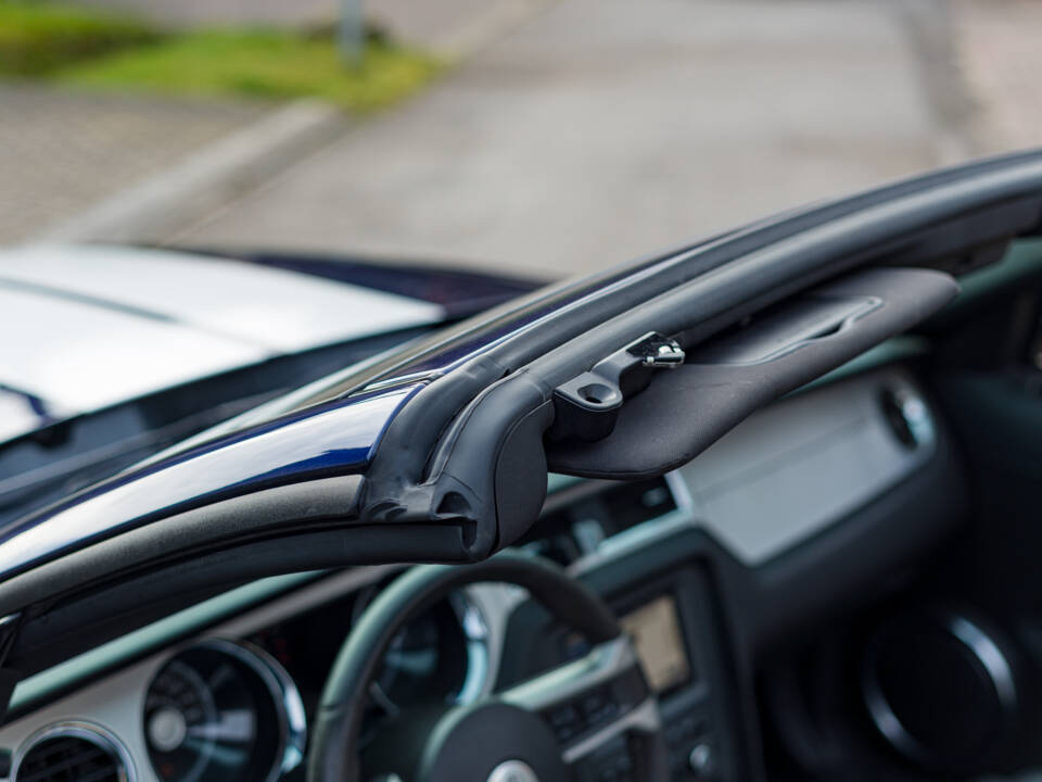 Image 75/99 of Ford Mustang Shelby GT 500 (2012)