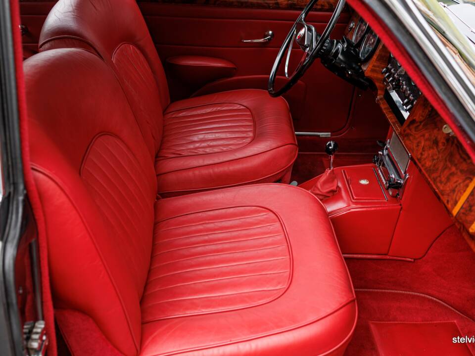 Bild 36/55 von Jaguar Mk II 3.8 (1963)