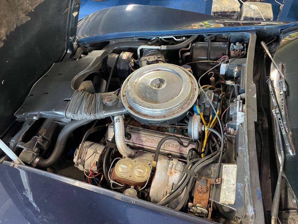 Image 6/6 of Chevrolet Corvette Sting Ray (1979)