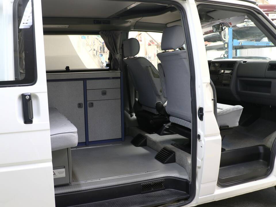 Bild 25/55 von Volkswagen T4 California Coach 1.9 TD (1994)