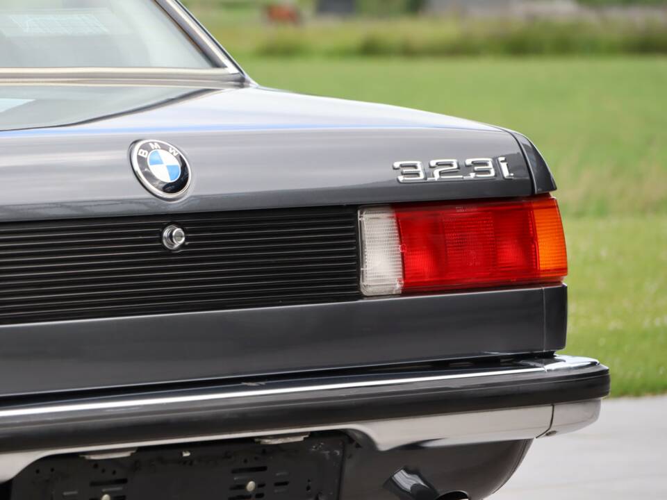 Image 5/50 of BMW 323i (1980)