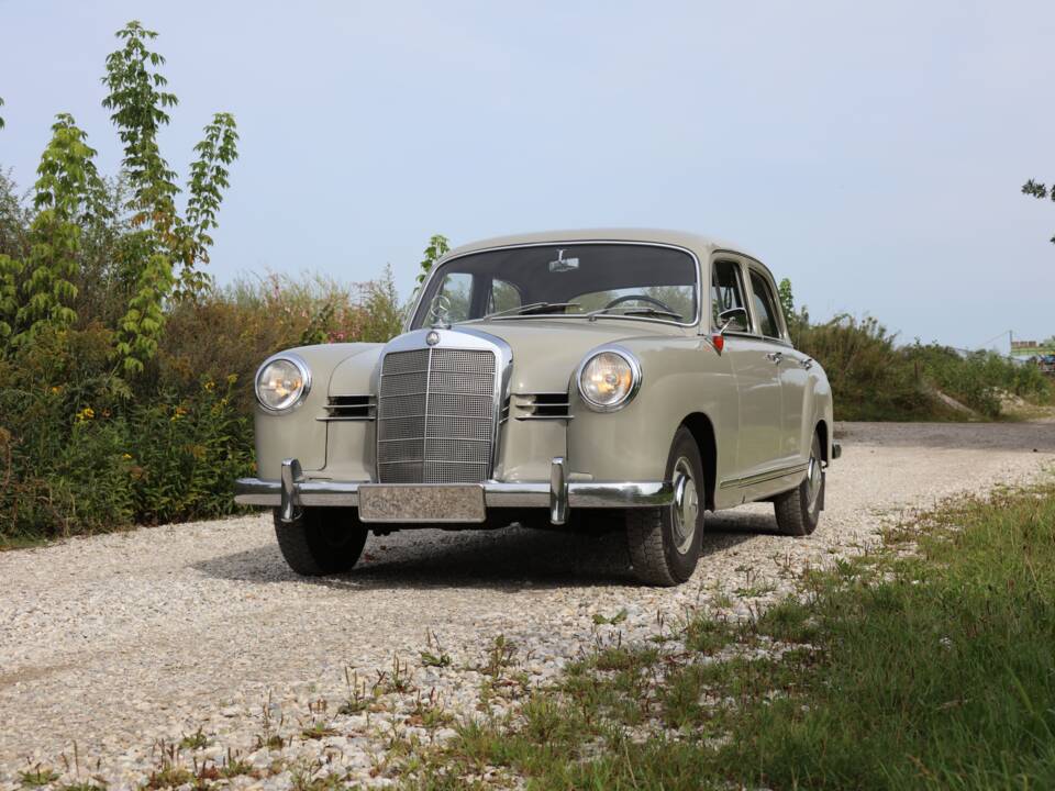 Imagen 1/39 de Mercedes-Benz 190 (1957)
