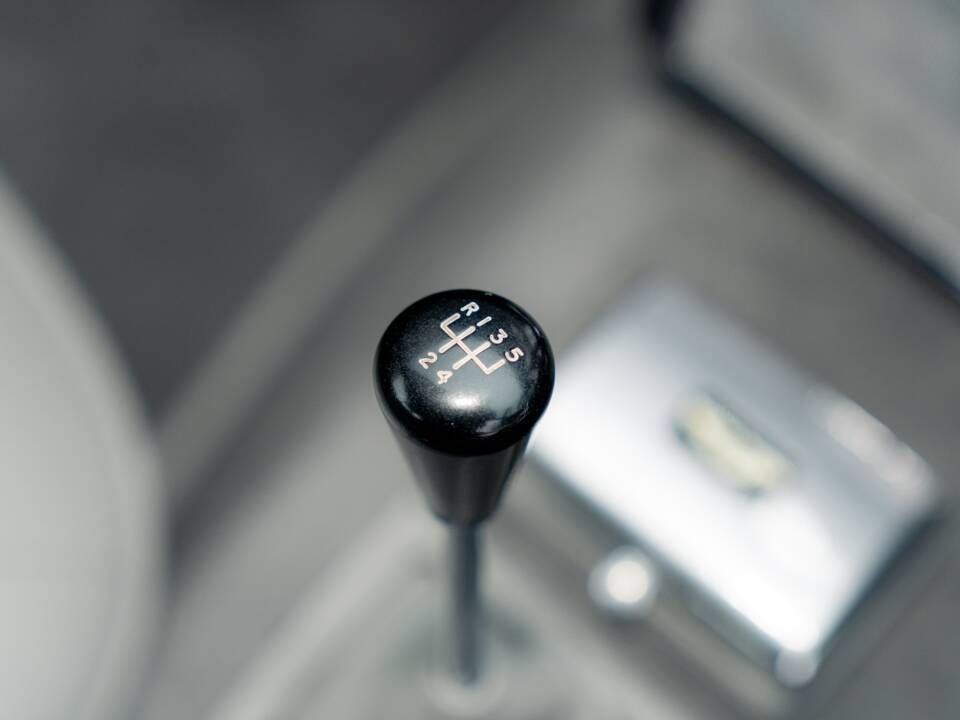 Image 53/79 of Aston Martin DB 6 (1968)