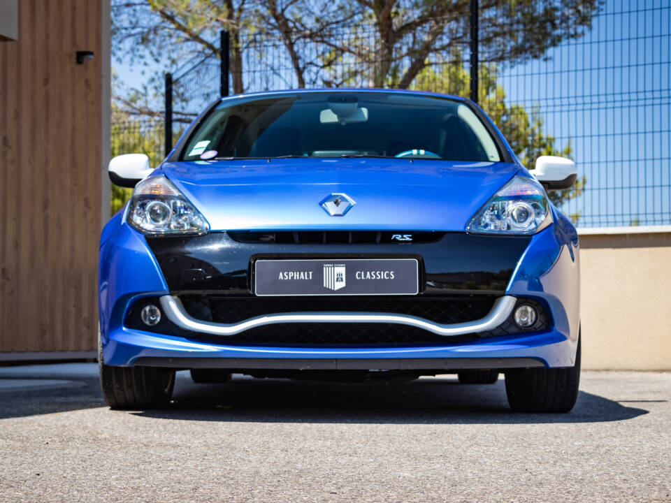 Image 6/40 of Renault Clio Gordini R.S. (2012)
