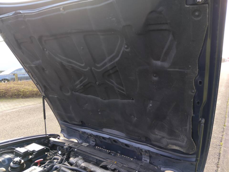 Image 30/71 of Daimler Super V8 (2000)