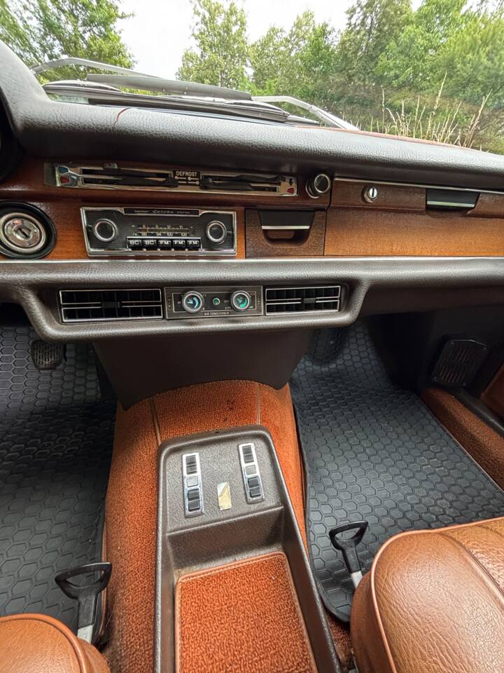 Image 13/37 de Mercedes-Benz 280 SEL 4,5 (1972)