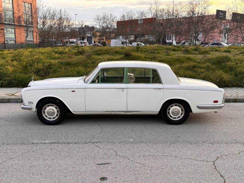 Image 6/8 de Rolls-Royce Silver Shadow I (1973)