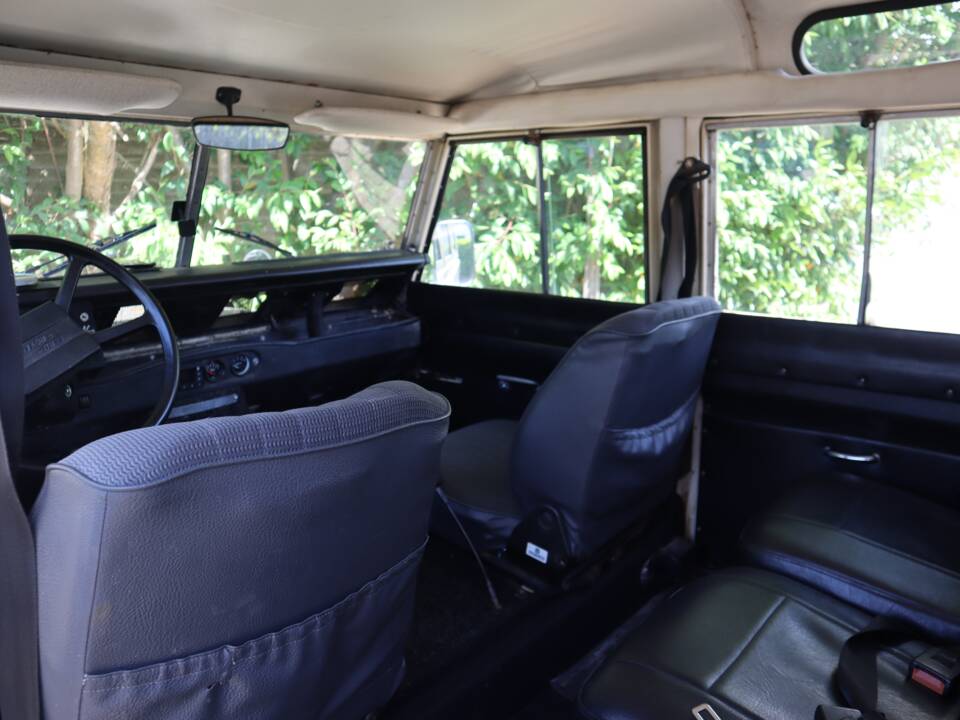 Afbeelding 42/56 van Land Rover 109 (1975)