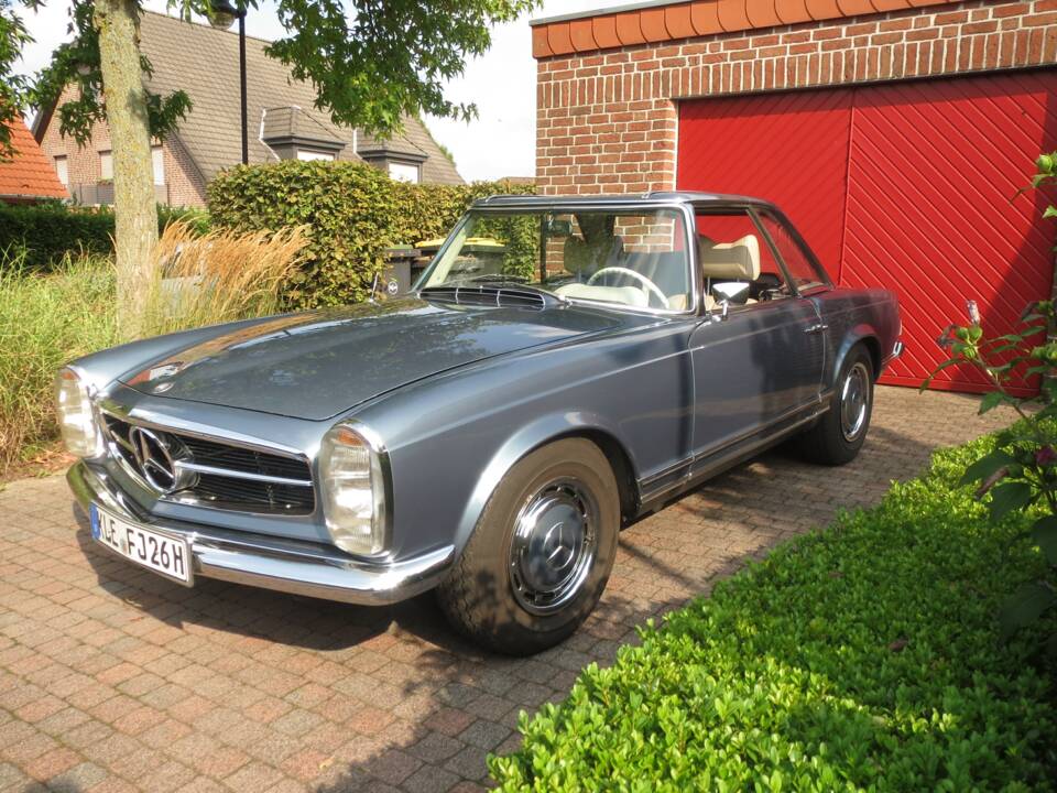 Image 6/38 de Mercedes-Benz 280 SL (1970)