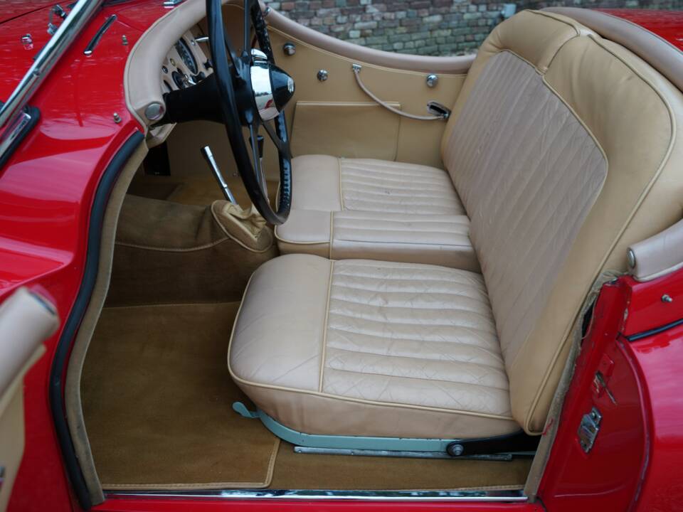 Imagen 46/50 de Jaguar XK 120 OTS (1954)