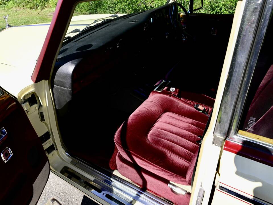 Bild 37/50 von Rolls-Royce Silver Shadow I (1977)