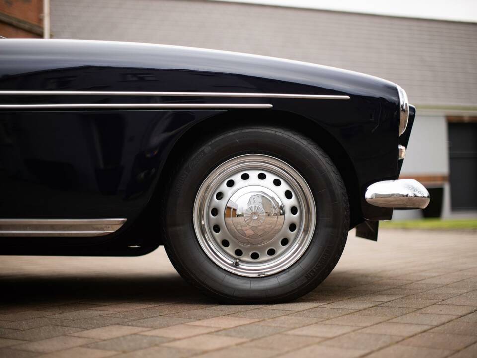 Image 32/50 of Bristol 409 (1967)