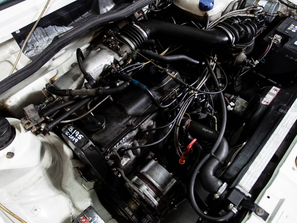 Image 35/37 of Volkswagen Golf Mk I Convertible 1.8 (1990)