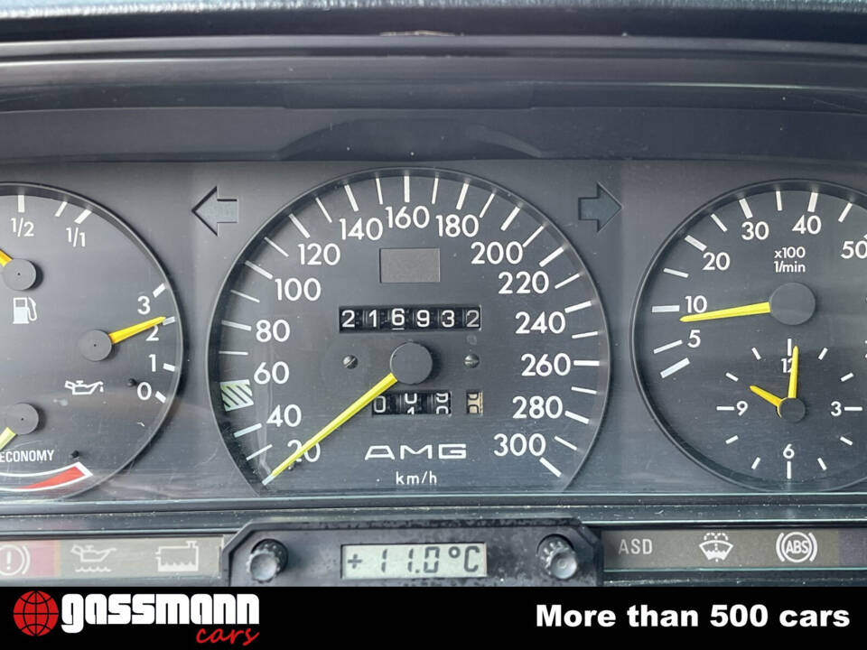 Immagine 13/15 di Mercedes-Benz 190 E 3.2 AMG (1986)