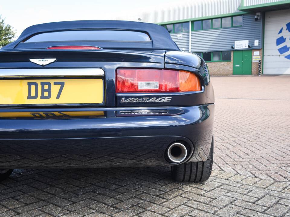Image 49/50 de Aston Martin DB 7 Vantage Volante (2001)
