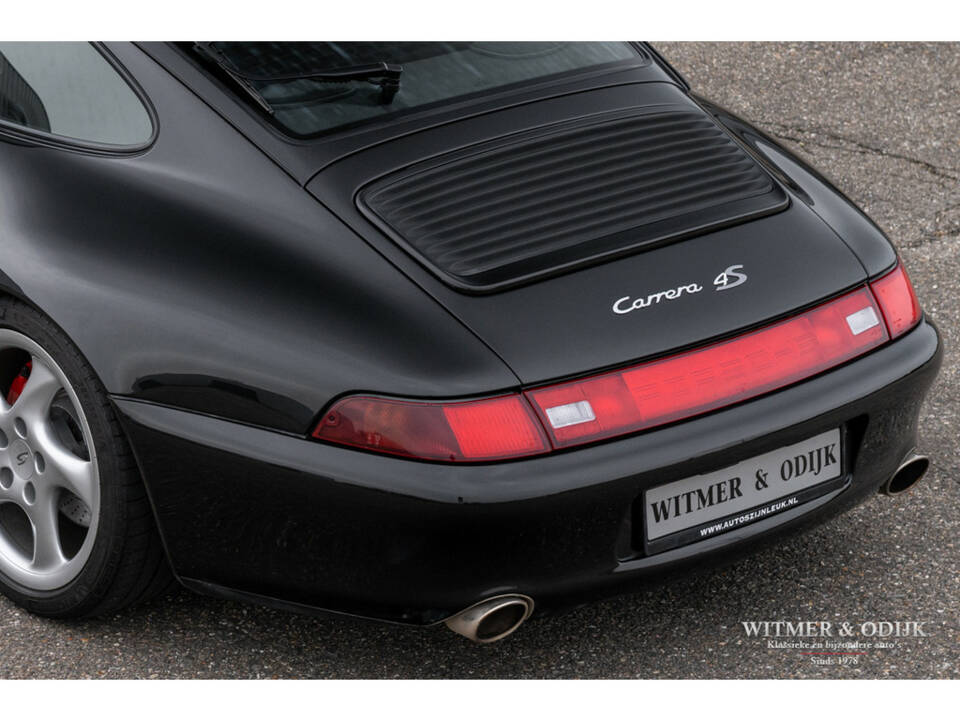 Image 7/32 of Porsche 911 Carrera 4S (1996)