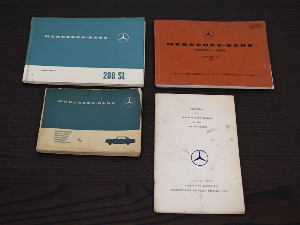 Bild 32/70 von Mercedes-Benz 280 SL (1967)