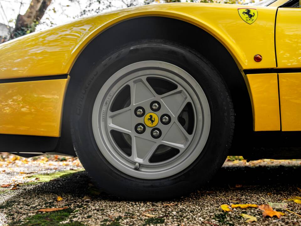 Bild 20/55 von Ferrari 328 GTS (1986)