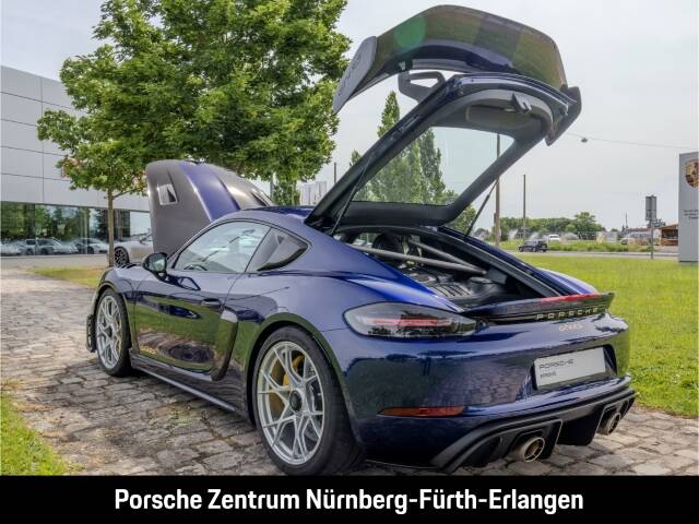 Image 18/50 of Porsche 718 Cayman GT4 RS Weissach (2025)