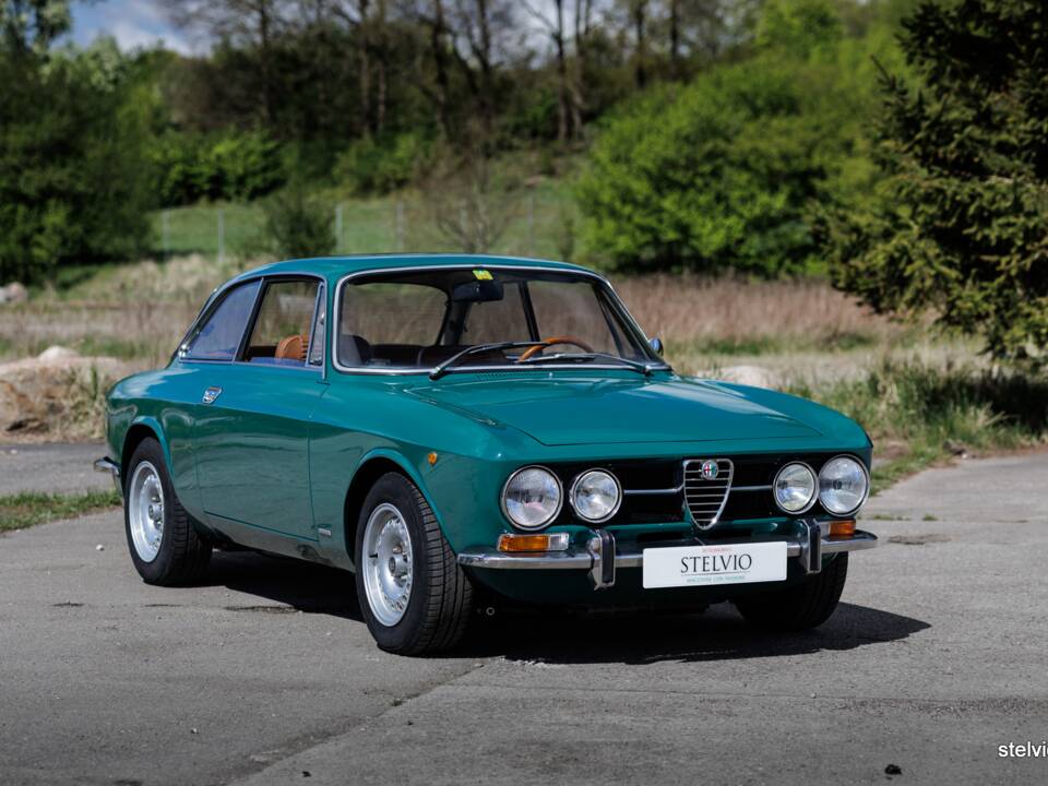 Bild 5/39 von Alfa Romeo 1750 GT Veloce (1971)