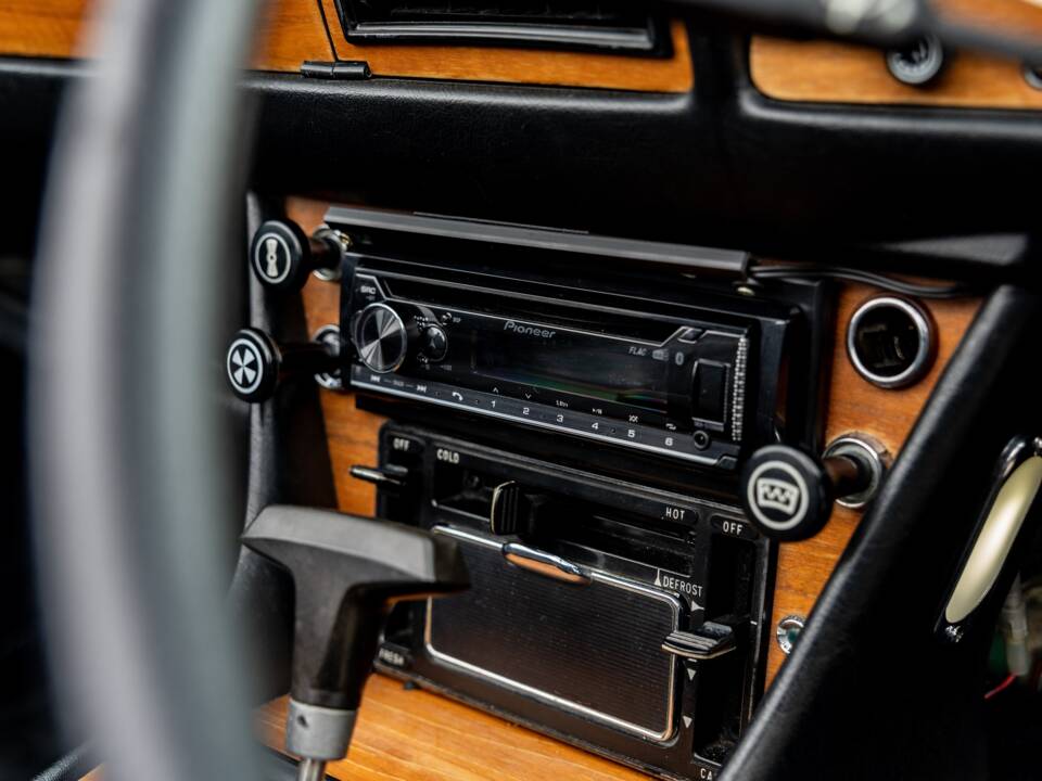 Bild 20/45 von Triumph Stag (1976)