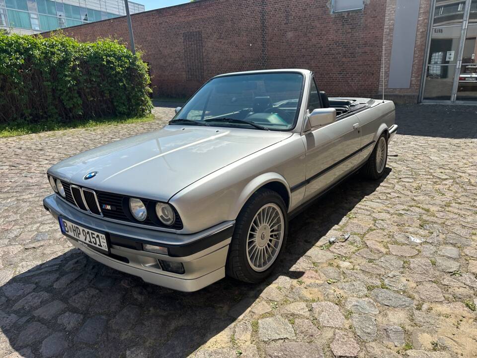 Image 1/29 of BMW 318i (1991)