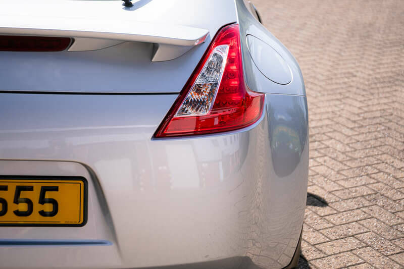 Image 33/41 de Nissan 370Z (2011)