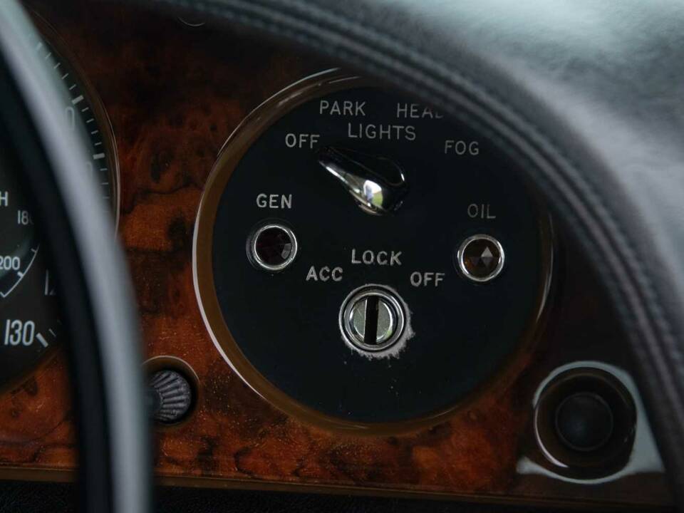 Bild 36/50 von Rolls-Royce Silver Shadow I (1972)