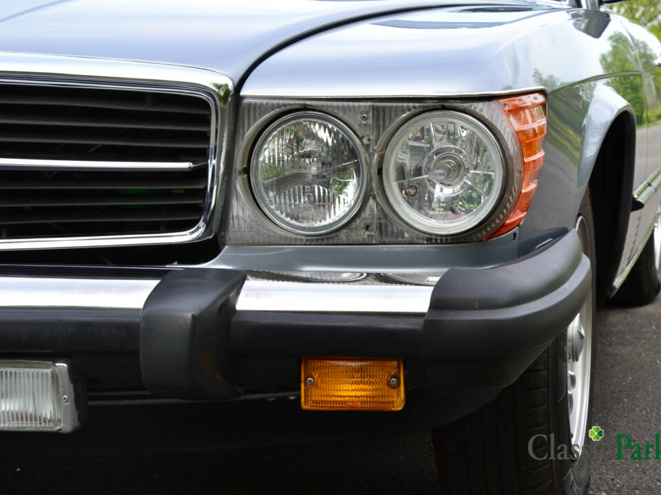 Image 40/50 of Mercedes-Benz 380 SL (1983)