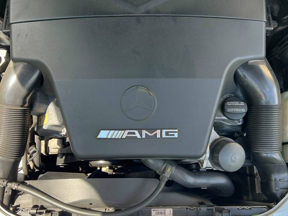 Bild 5/5 von Mercedes-Benz E 55 AMG (1998)