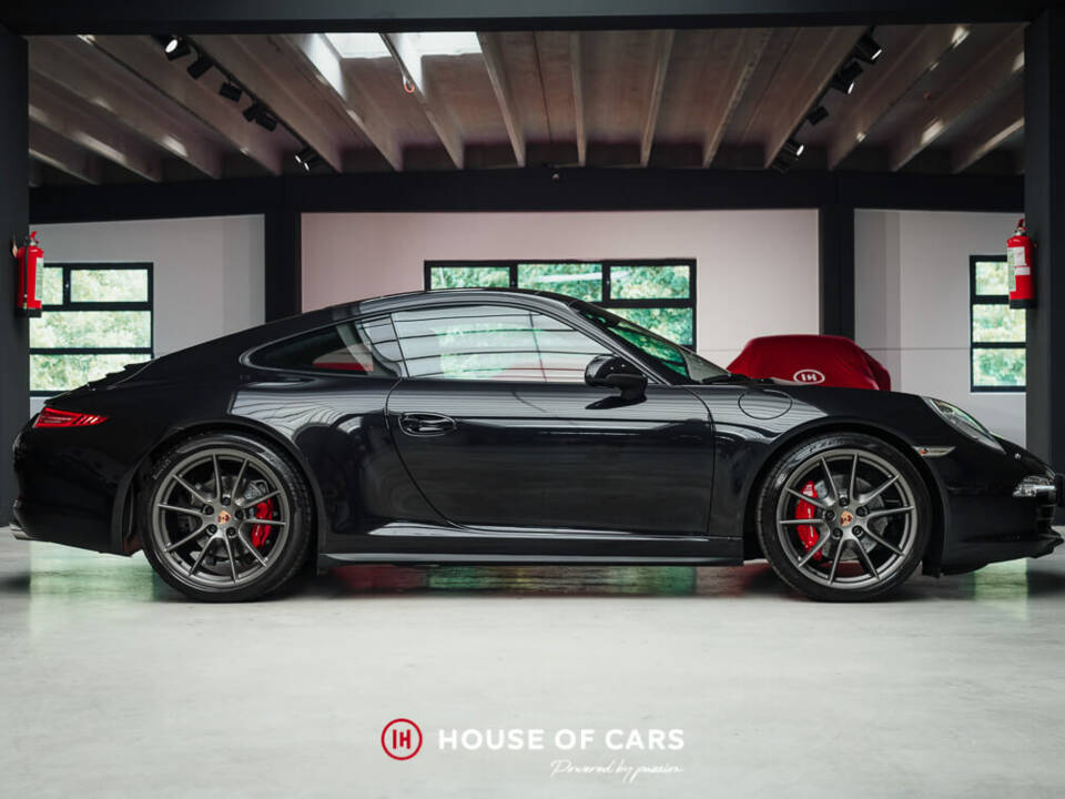 Image 5/25 of Porsche 911 Carrera 4S (2014)