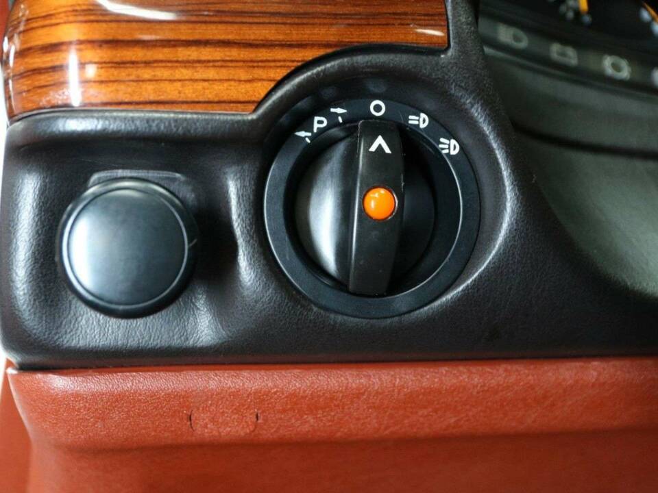 Image 16/50 of Mercedes-Benz 280 CE (1980)