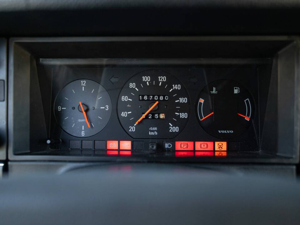 Bild 46/50 von Volvo 240 Diesel (1984)