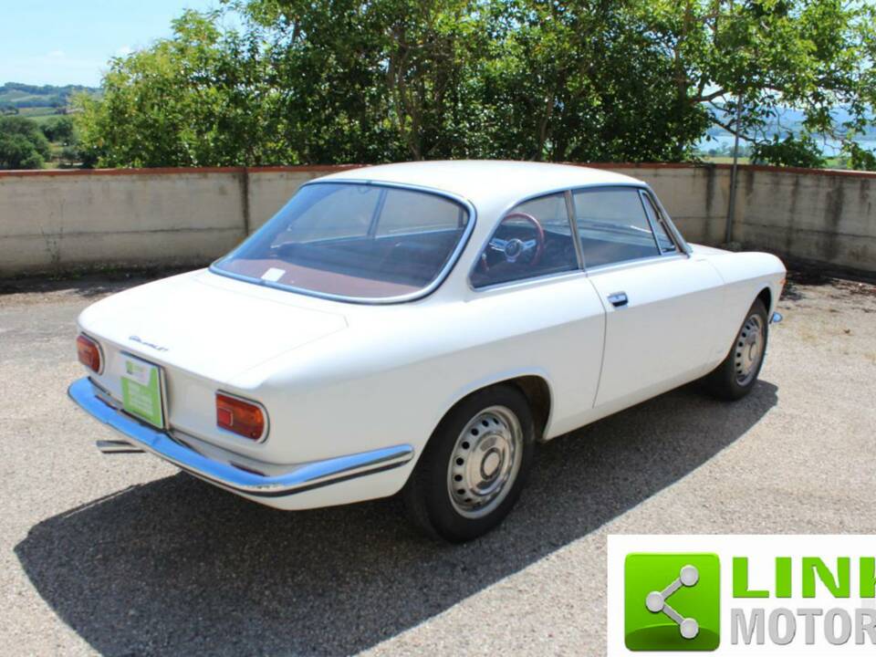 Immagine 5/10 di Alfa Romeo Giulia 1600 Sprint GT (1965)