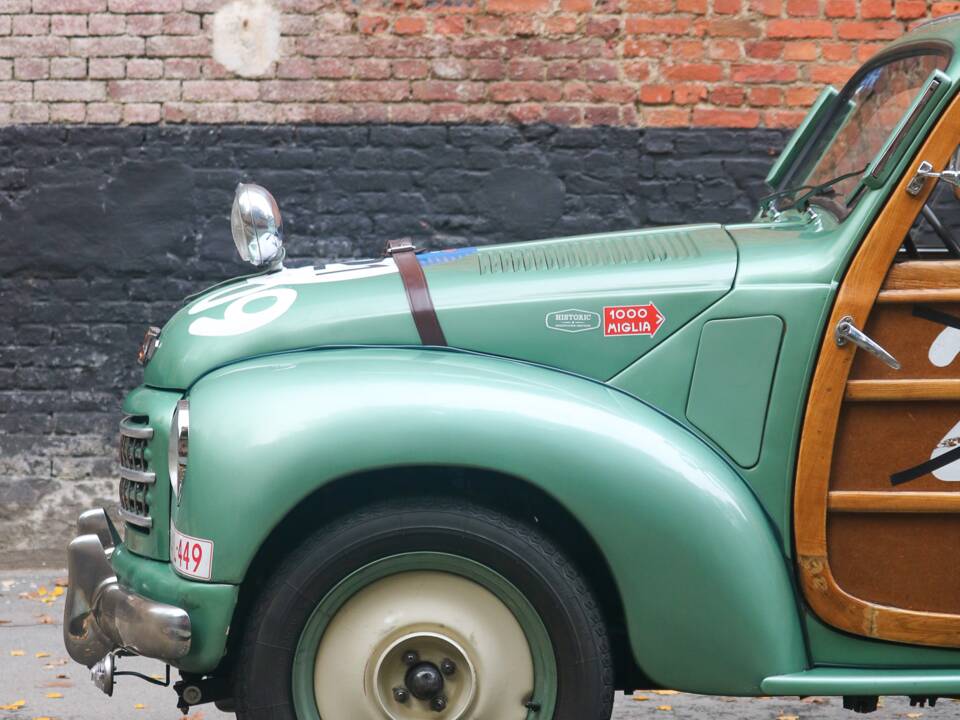 Image 3/51 de FIAT 500 C Giardiniera (1951)