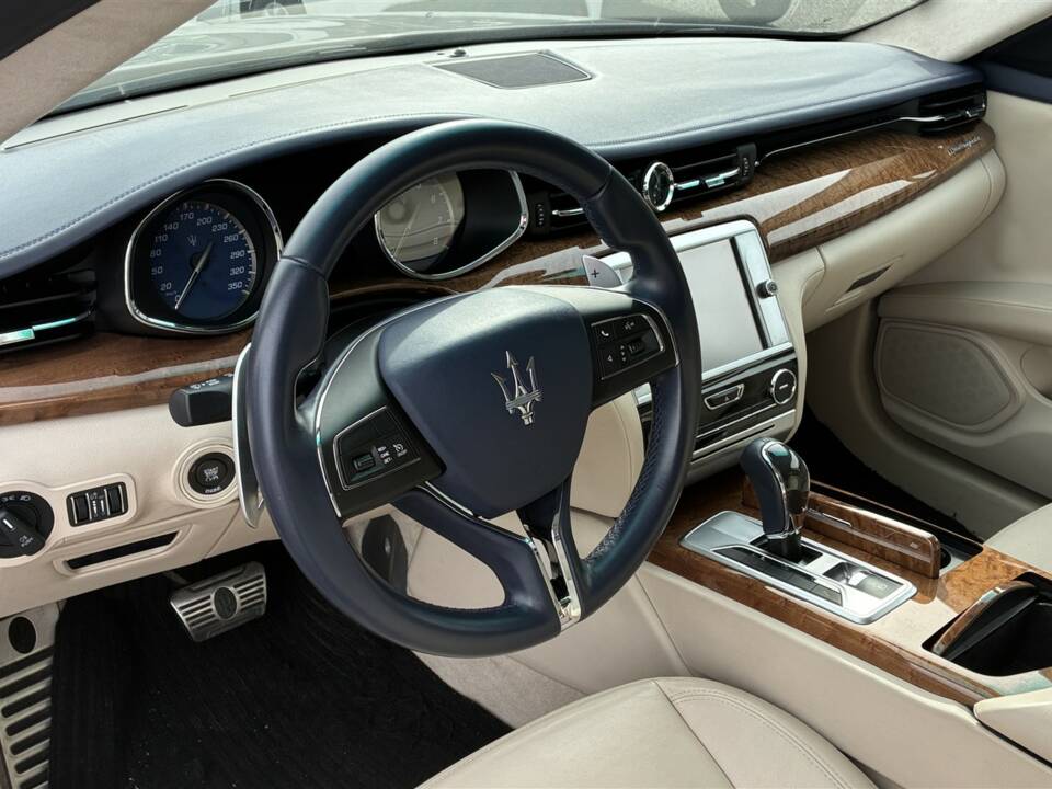 Image 15/53 of Maserati Quattroporte GTS (2013)