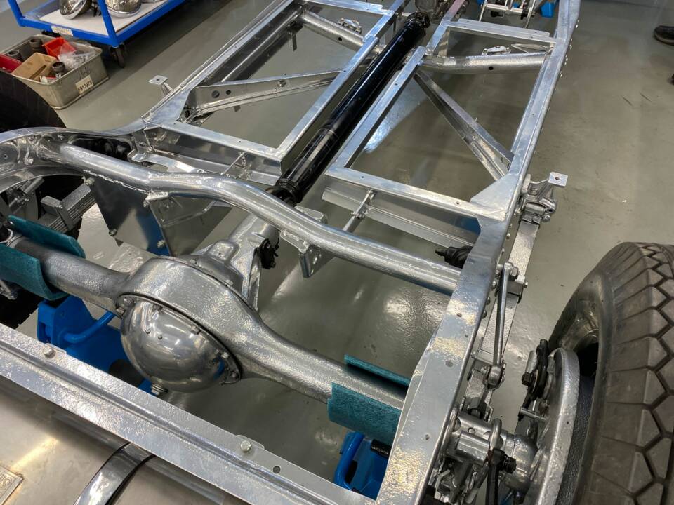 Immagine 14/17 di Vauxhall 27 HP Special (1936)