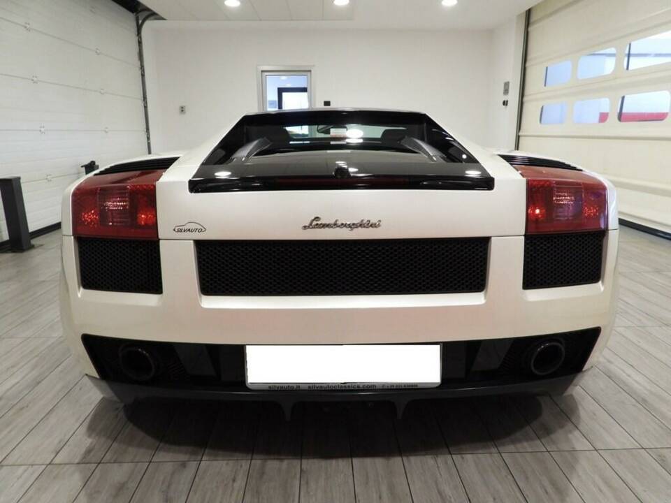 Imagen 2/10 de Lamborghini Gallardo SE (2005)