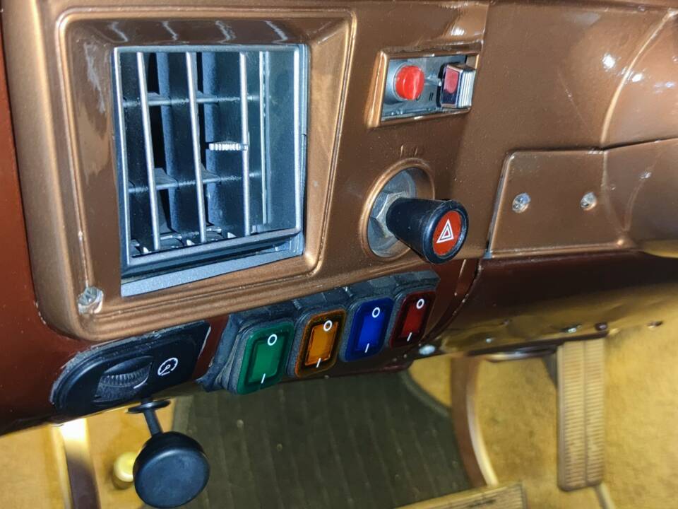 Immagine 86/110 di GMC Sierra 2500 (1975)