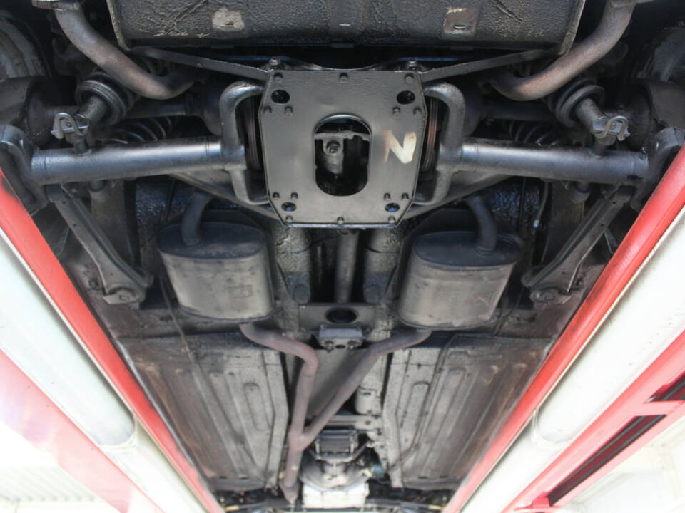 Bild 12/50 von Jaguar XJ 6 L 4.2 (1975)